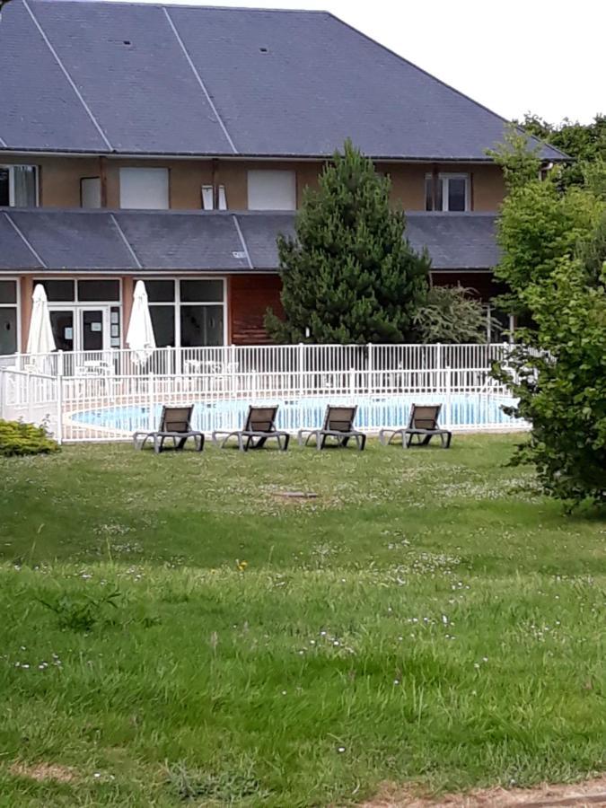 Proche Honfleur Gite Avec Piscine Equemauville Exterior photo